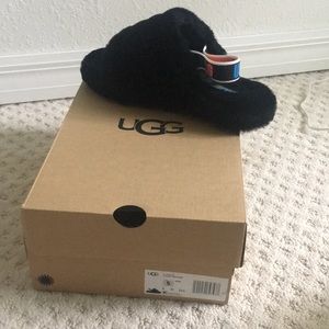 Ugg fluff yea slides